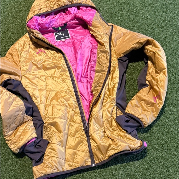 Stylish Gold and Pink Women's Puffer Jacket - Picture 6 of 8